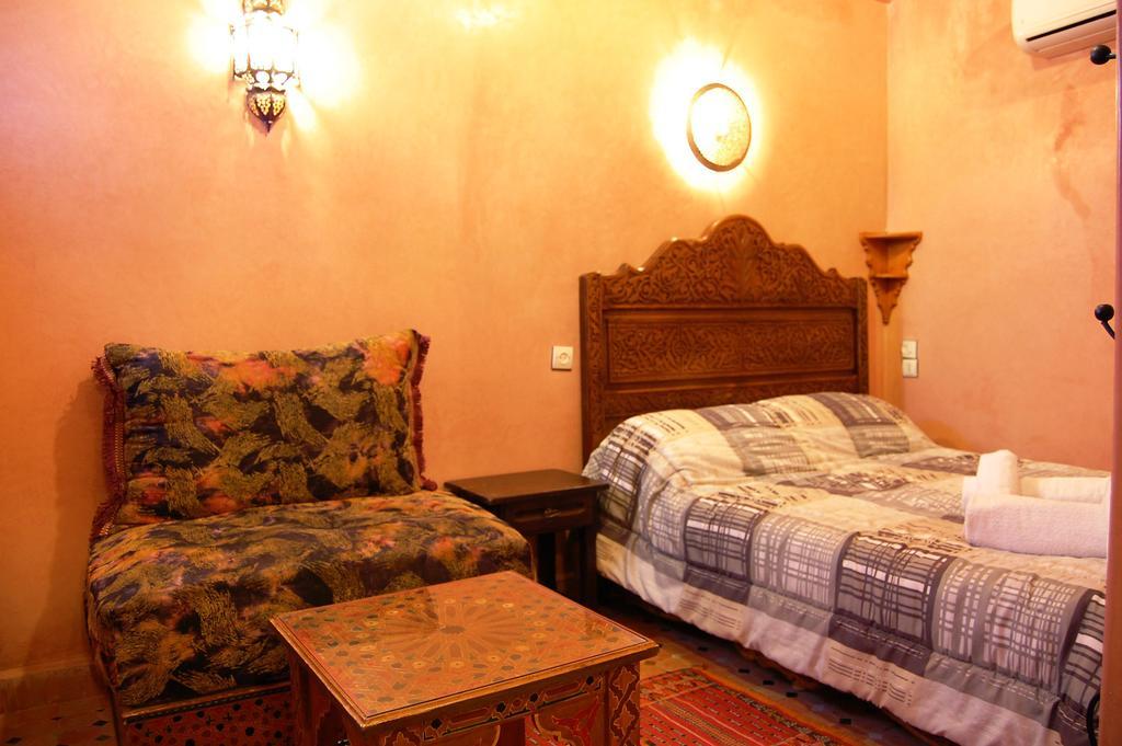 Riad Benchekroun Мекнес Номер фото